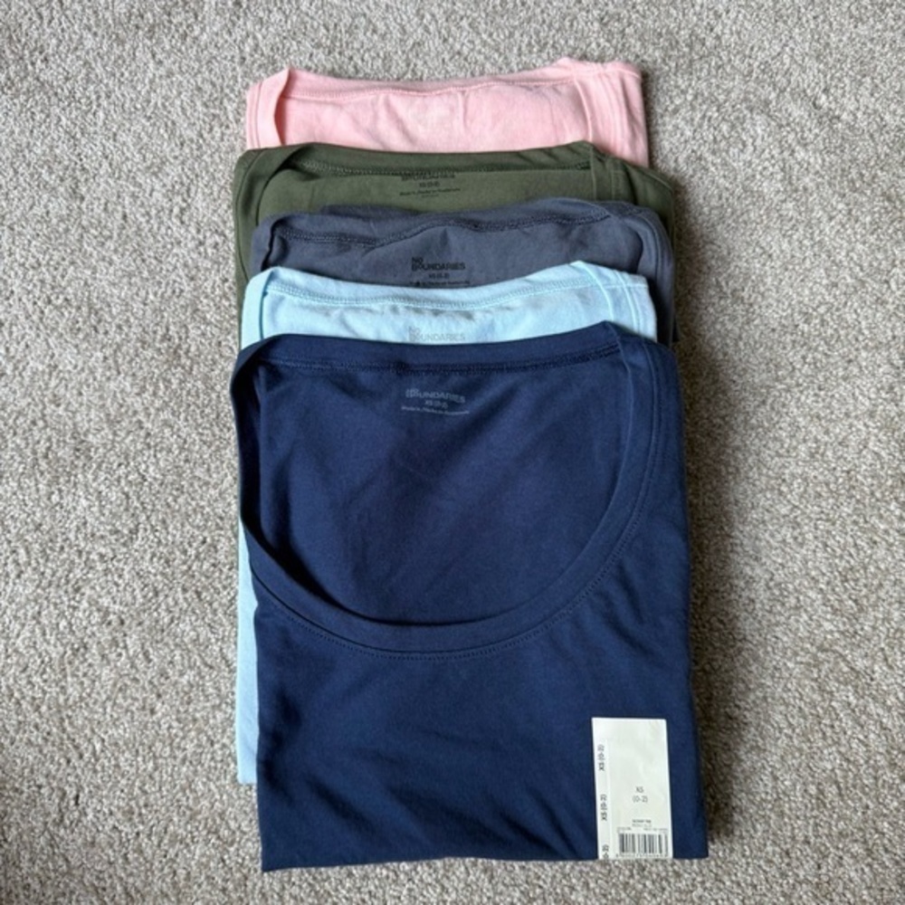 NWT Bundle of five short sleeve scoop neck Tshirts size XS (0-2)